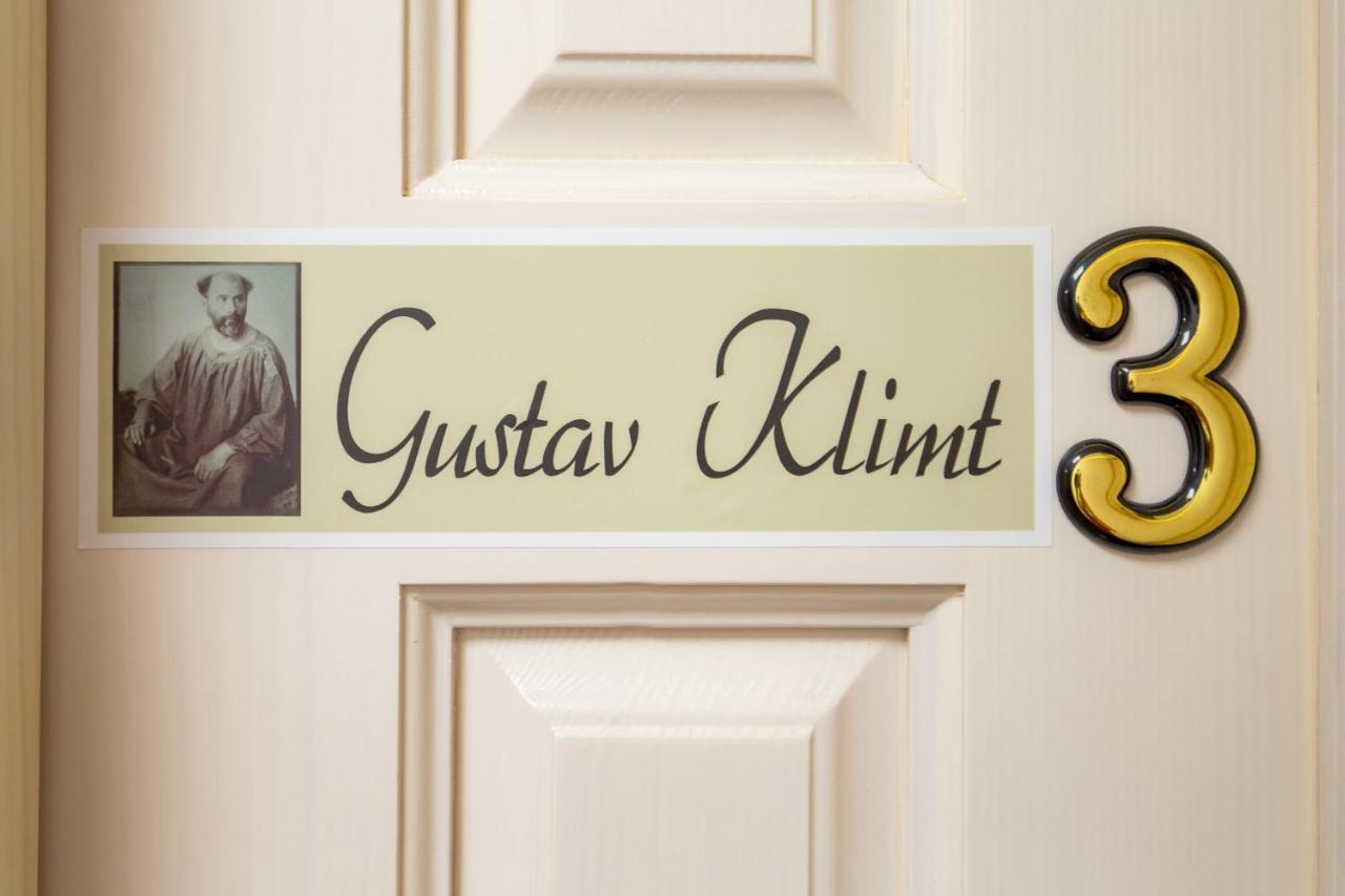 Appartement Art Teatro - Gustav Klimt à Rijeka Extérieur photo