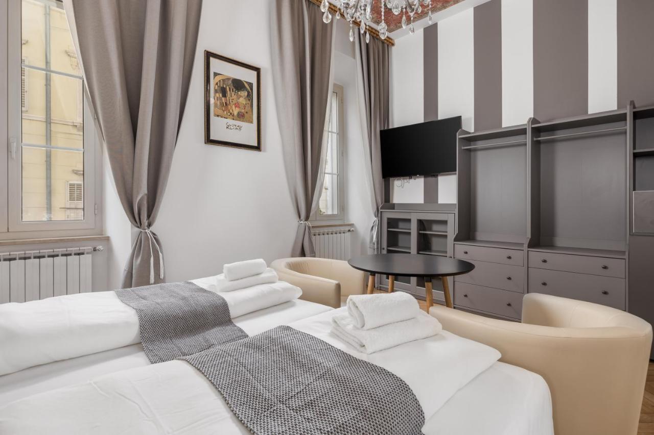 Appartement Art Teatro - Gustav Klimt à Rijeka Extérieur photo